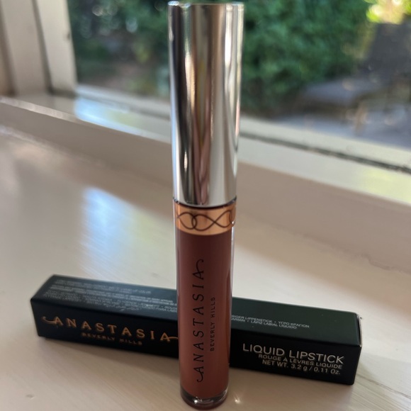 NWOT Anastasia Beverly Hills Liquid Lipstick - limited edition weekender. - Picture 1 of 8